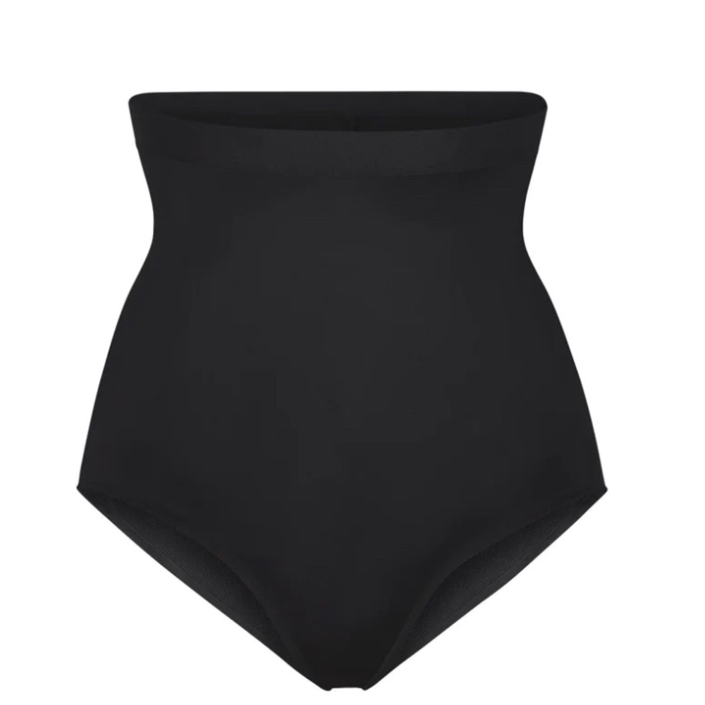 Skims Barely There High-Waisted Brief